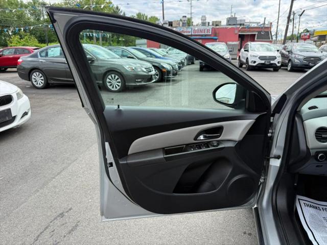 2013 Chevrolet Cruze LS Auto