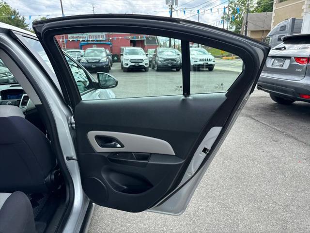 2013 Chevrolet Cruze LS Auto