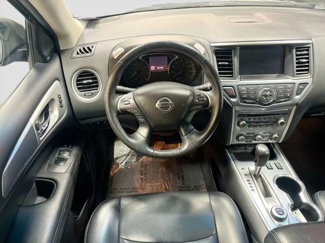 2018 Nissan Pathfinder SL
