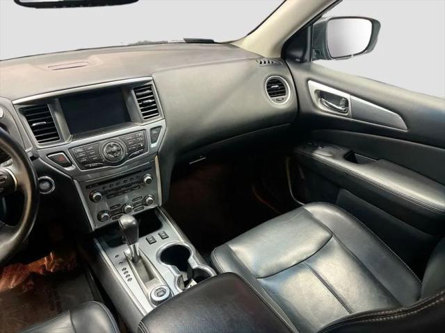 2018 Nissan Pathfinder SL