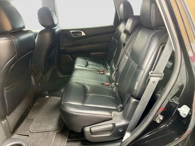 2018 Nissan Pathfinder SL
