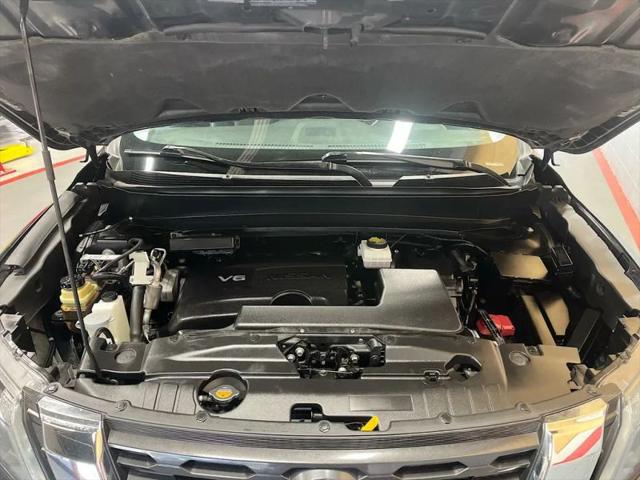 2018 Nissan Pathfinder SL