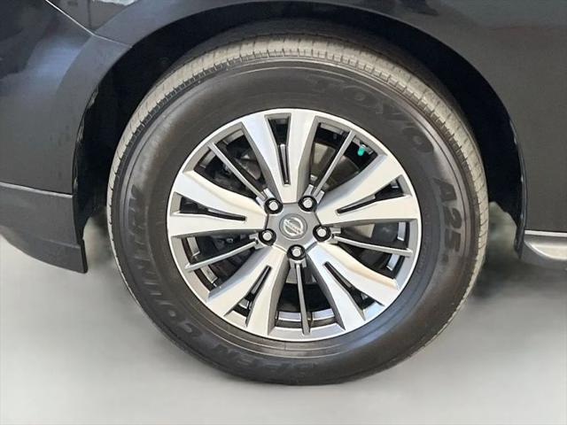 2018 Nissan Pathfinder SL