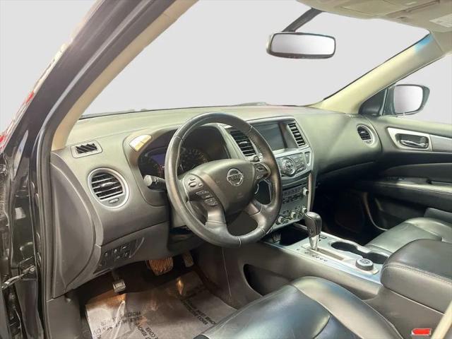 2018 Nissan Pathfinder SL