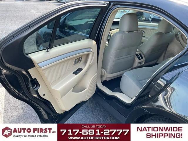 2013 Ford Taurus SE