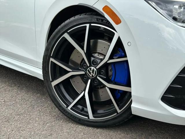 2023 Volkswagen Golf R 2.0T