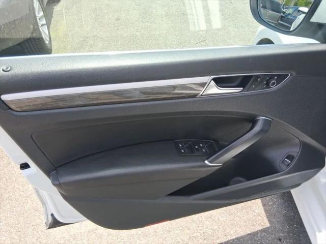 2017 Volkswagen Passat 1.8T SE