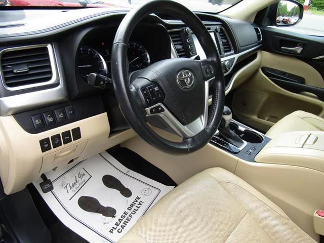 2015 Toyota Highlander Limited Platinum V6