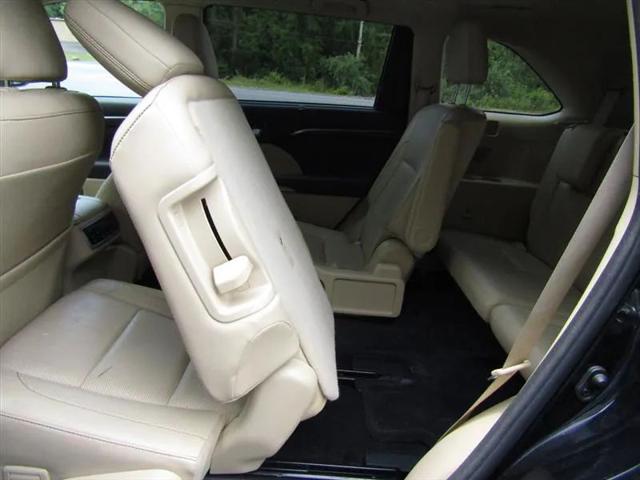 2015 Toyota Highlander Limited Platinum V6