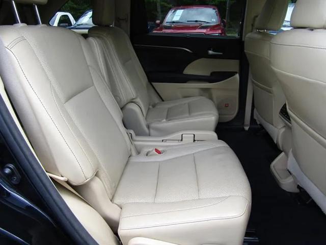 2015 Toyota Highlander Limited Platinum V6