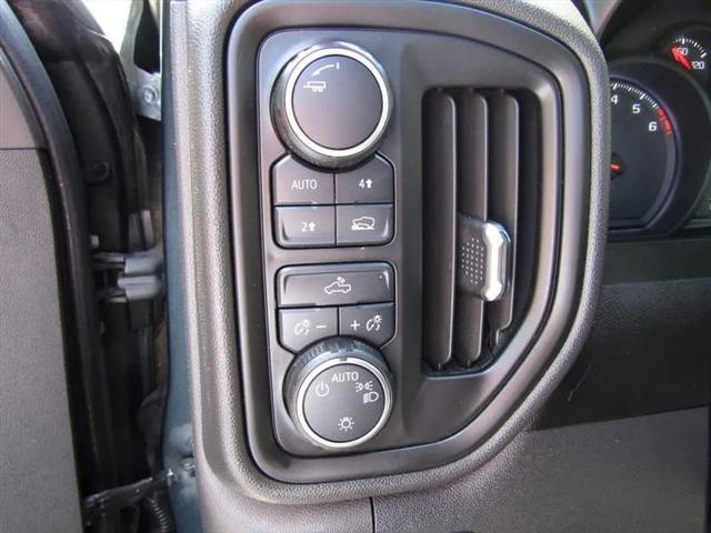 2020 Chevrolet Silverado 1500 4WD Crew Cab Short Bed Custom