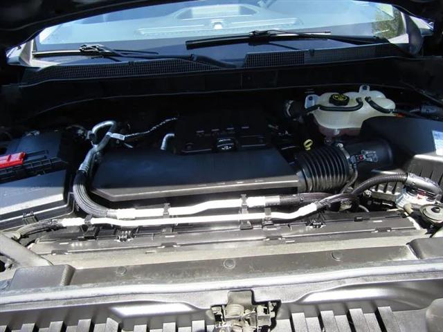 2020 Chevrolet Silverado 1500 4WD Crew Cab Short Bed Custom