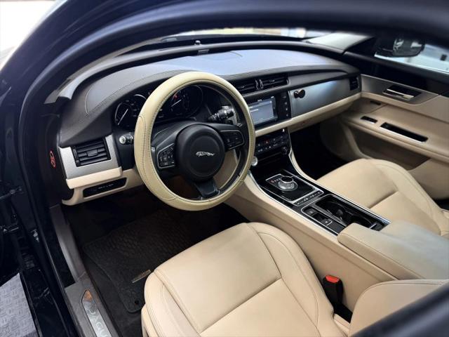 2016 Jaguar XF 35t Premium