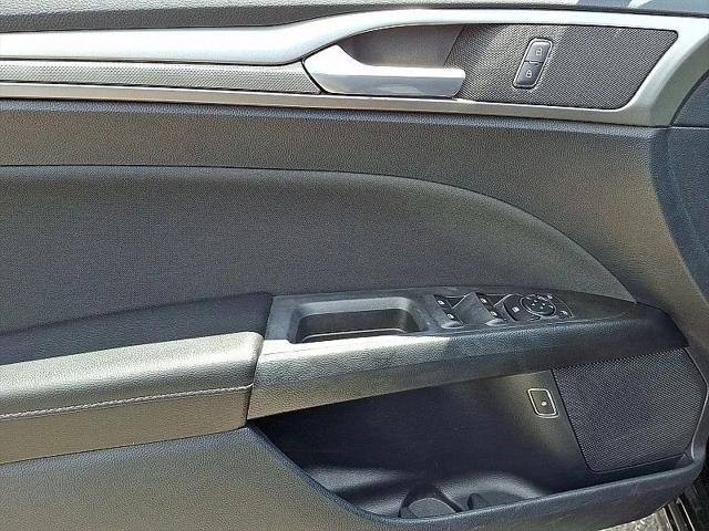 2020 Ford Fusion Hybrid SE