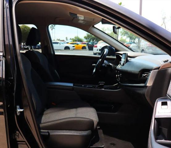 2023 Nissan Rogue SV FWD