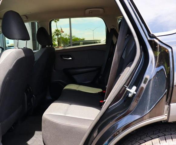 2023 Nissan Rogue SV FWD