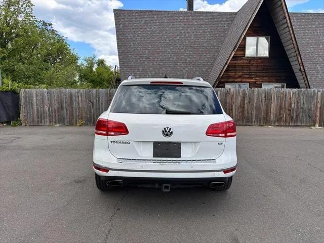 2016 Volkswagen Touareg VR6 Sport