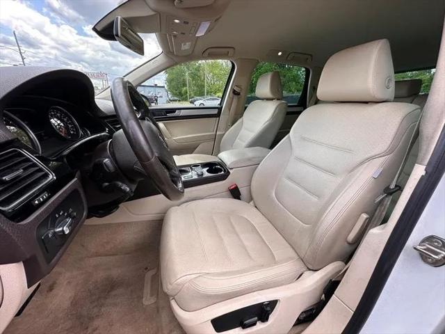 2016 Volkswagen Touareg VR6 Sport