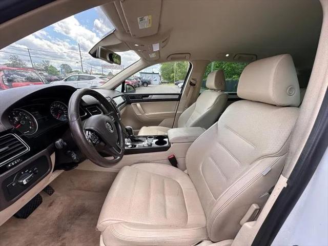 2016 Volkswagen Touareg VR6 Sport
