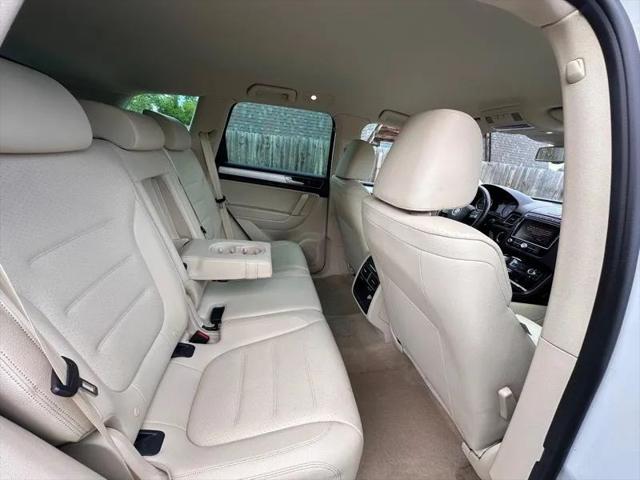 2016 Volkswagen Touareg VR6 Sport
