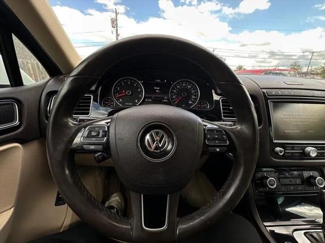 2016 Volkswagen Touareg VR6 Sport