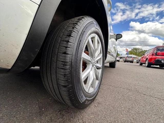2016 Volkswagen Touareg VR6 Sport