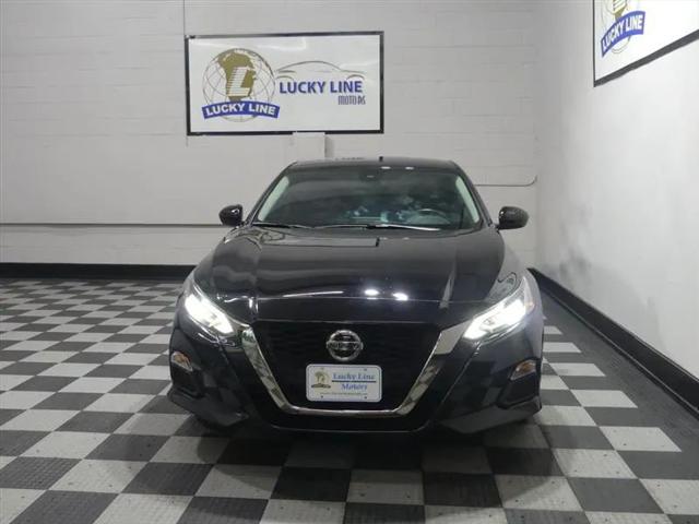 2022 Nissan Altima SR FWD