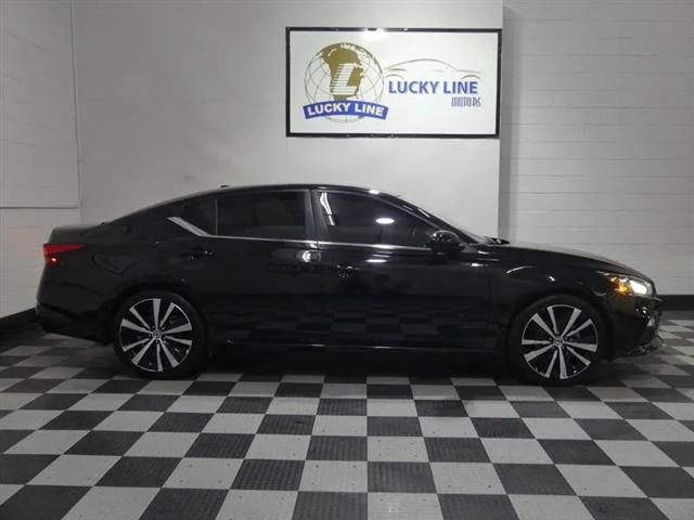 2022 Nissan Altima SR FWD