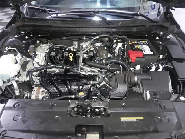 2022 Nissan Altima SR FWD