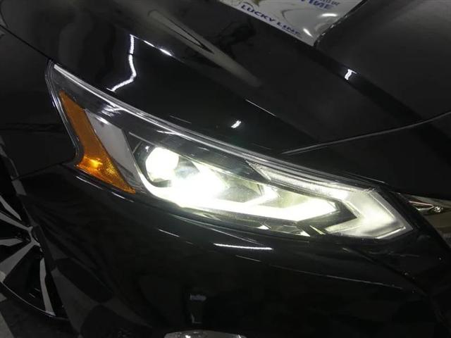 2022 Nissan Altima SR FWD