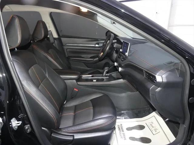 2022 Nissan Altima SR FWD