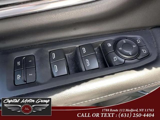 2023 GMC Yukon XL 4WD SLT