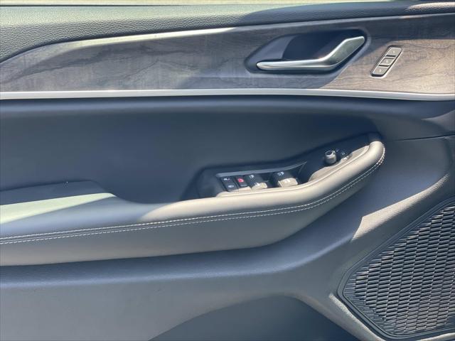 2026 Jeep Grand Cherokee Limited 4x2