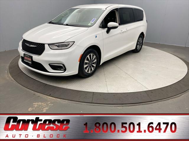 2023 Chrysler Pacifica Hybrid Touring L for sale in Rochester, NY