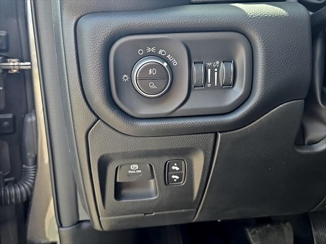 2026 Ram 1500 Big Horn Crew Cab 4x4 57 Box