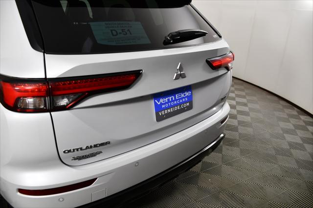 2024 Mitsubishi Outlander SE Black Edition w/Pano Roof S-AWC