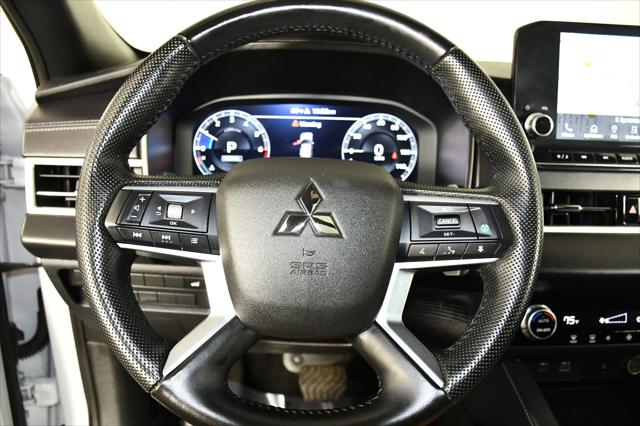 2024 Mitsubishi Outlander SE Black Edition w/Pano Roof S-AWC