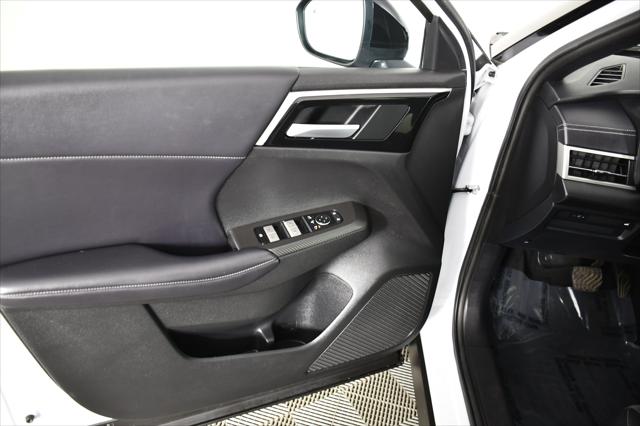 2024 Mitsubishi Outlander SE Black Edition w/Pano Roof S-AWC