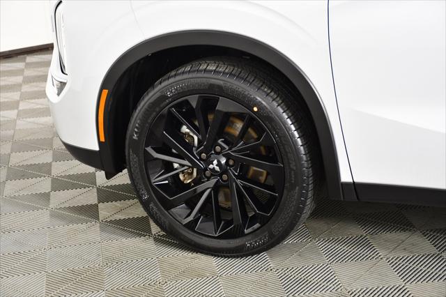 2024 Mitsubishi Outlander SE Black Edition w/Pano Roof S-AWC