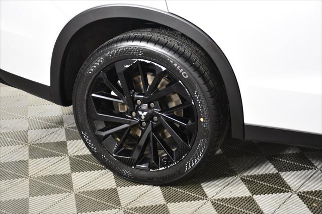 2024 Mitsubishi Outlander SE Black Edition w/Pano Roof S-AWC