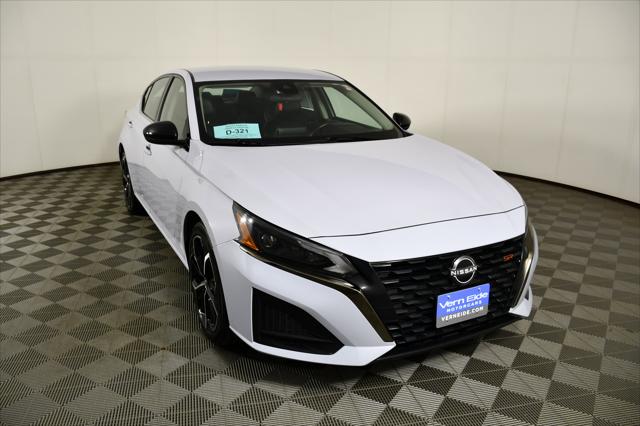 2024 Nissan Altima SR FWD