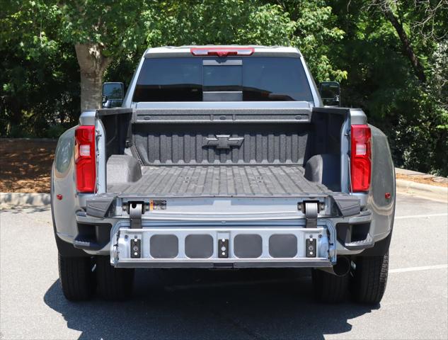 2026 Chevrolet Silverado 3500HD Crew Cab, Long Bed, High Country Dual Rear Wheel, RWD