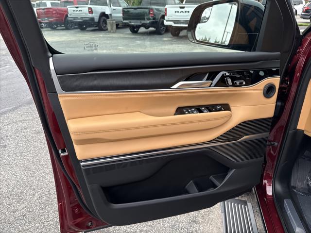 2026 Jeep Grand Wagoneer Summit Reserve 4x4
