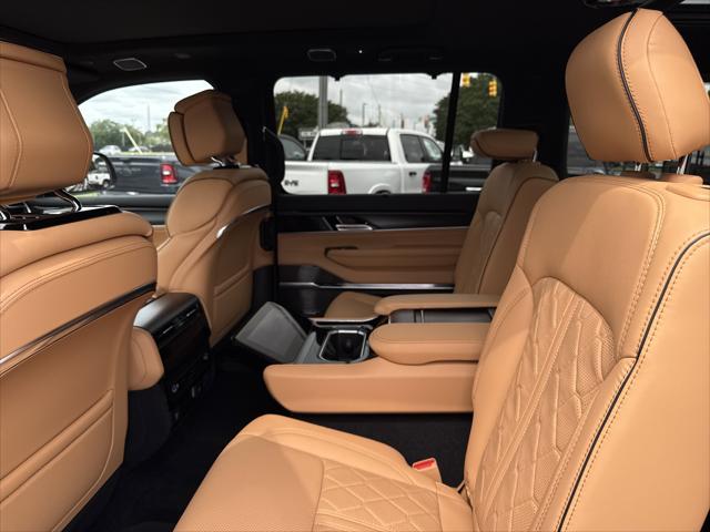 2026 Jeep Grand Wagoneer Summit Reserve 4x4