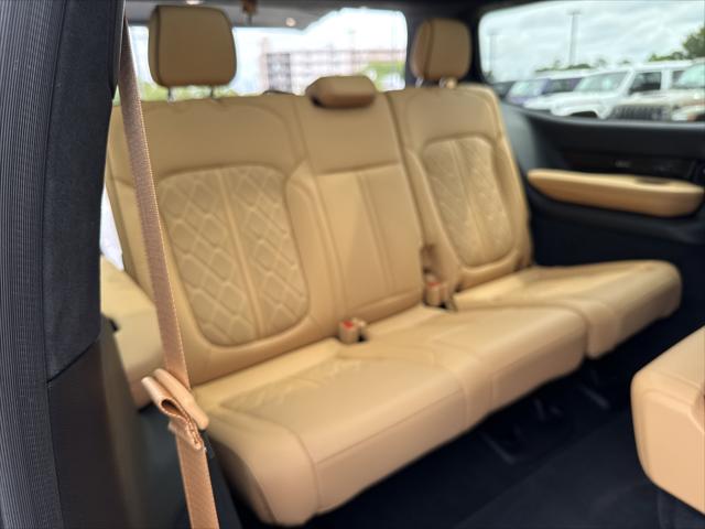2026 Jeep Grand Wagoneer Summit Reserve 4x4