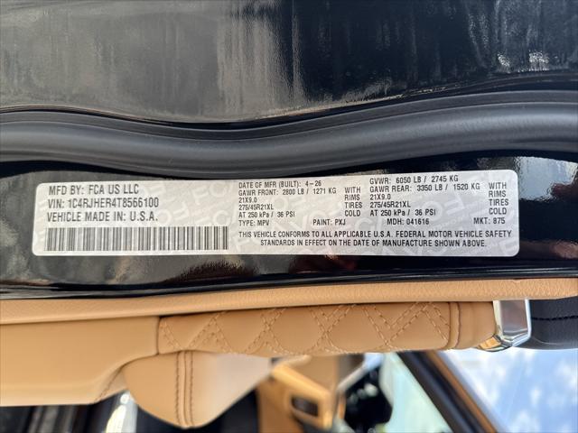 2026 Jeep Grand Cherokee Summit 4x4