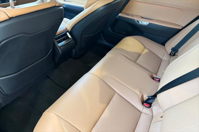 2026 Lexus ES 350 Premium