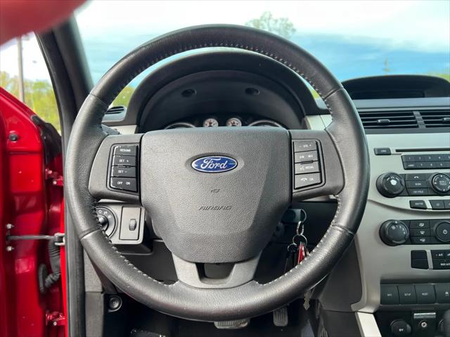 2011 Ford Focus SES