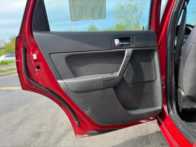 2011 Ford Focus SES