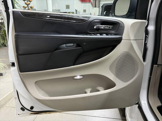 2015 Dodge Grand Caravan SE